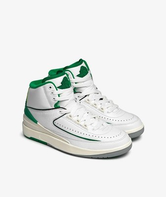 Air Jordan 2 Retro Lucky Green Sneakers Size 9