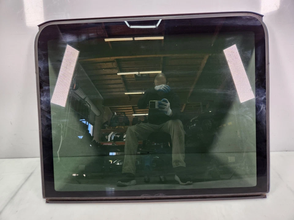 ✅ 2011-2018 OEM Porsche Cayenne 958 Rear Panoramic Sunroof Window Glass - Image 2 of 4