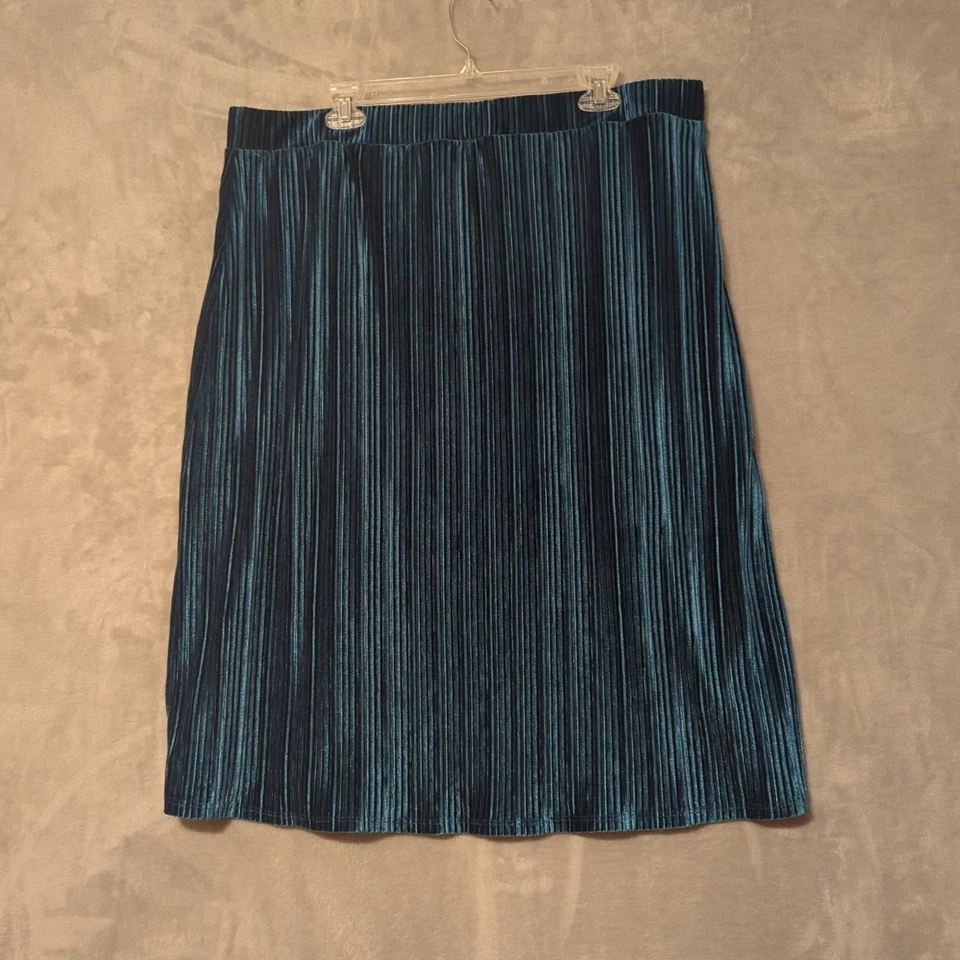 ModCloth 2X Midi Velvet Teal Bohemian Pleated Skirt - Image 4 of 4