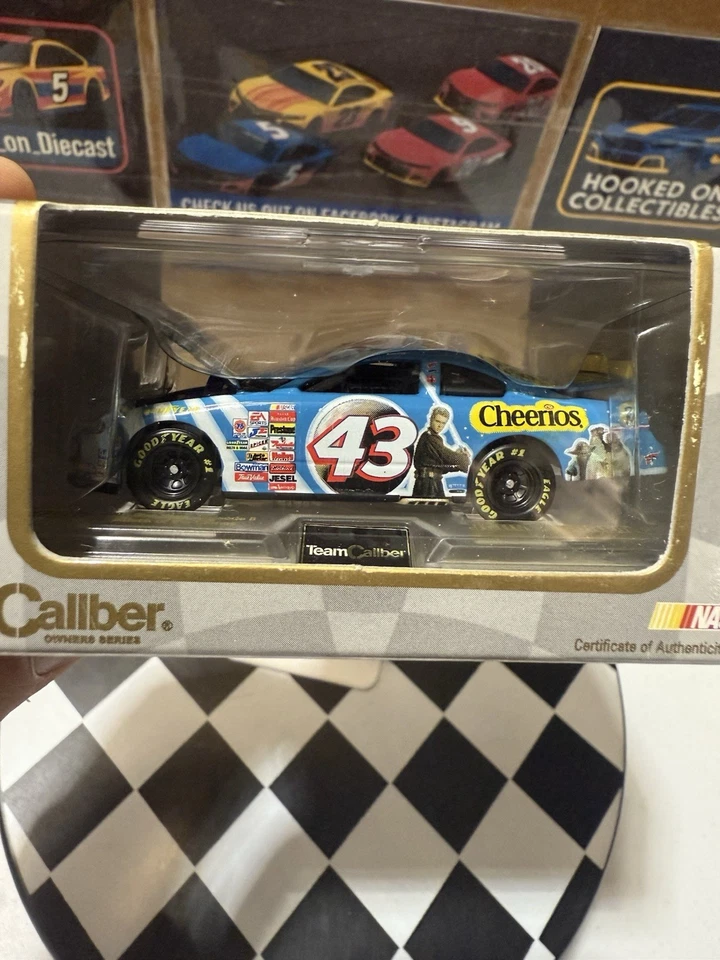 RARE* John Andretti Cheerios Stars II Attack Of The Clones 1/64 Diecast In CASE! - Image 3 of 4
