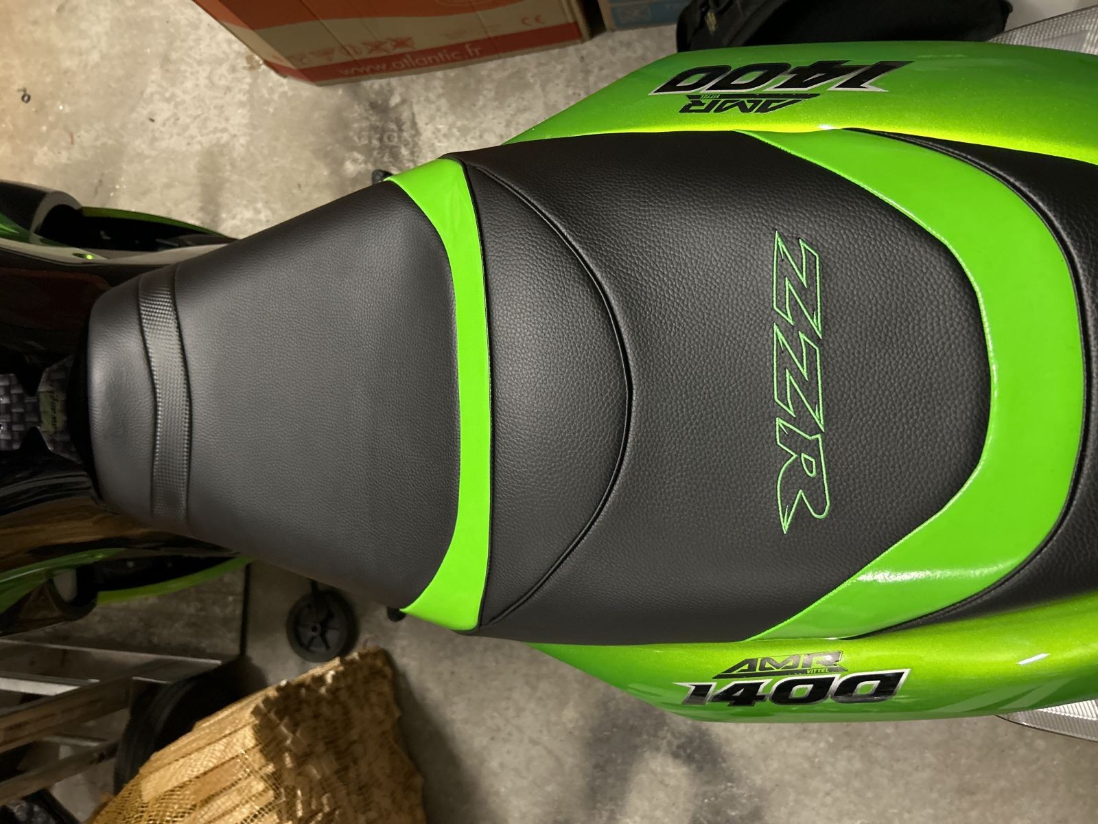 Housse de selle Kawasaki ZX14R anti-glisse Top Sellerie fini les glissements
