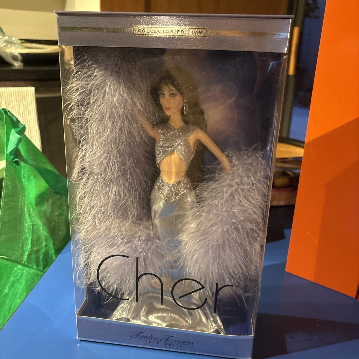 Poupée Barbie Collection - Modèle Cher - État D'occasion