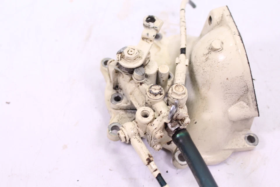 Bomba de aceite Sea Doo GSI 1997 con cubierta Foto 3 de 4