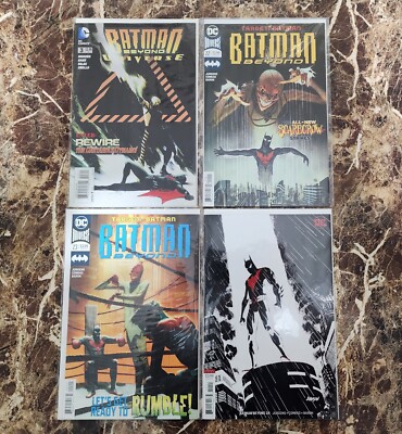 Comic Book Lot Of 4! DC Comics. Batman Beyond. Most Affordable!