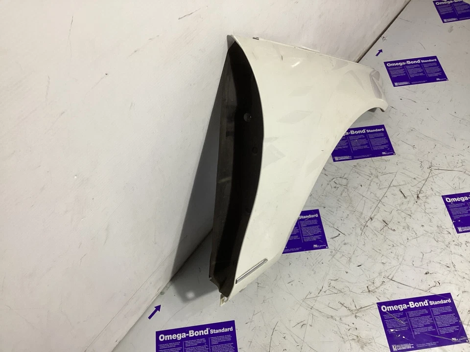 2008- 2013 MERCEDES BENZ C300 Front Right SIDE FENDER PANEL A2048810101 OEM . Foto 2 de 4