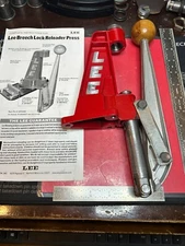 Lee 90045 Breech Lock Reloader Press & one Bushing