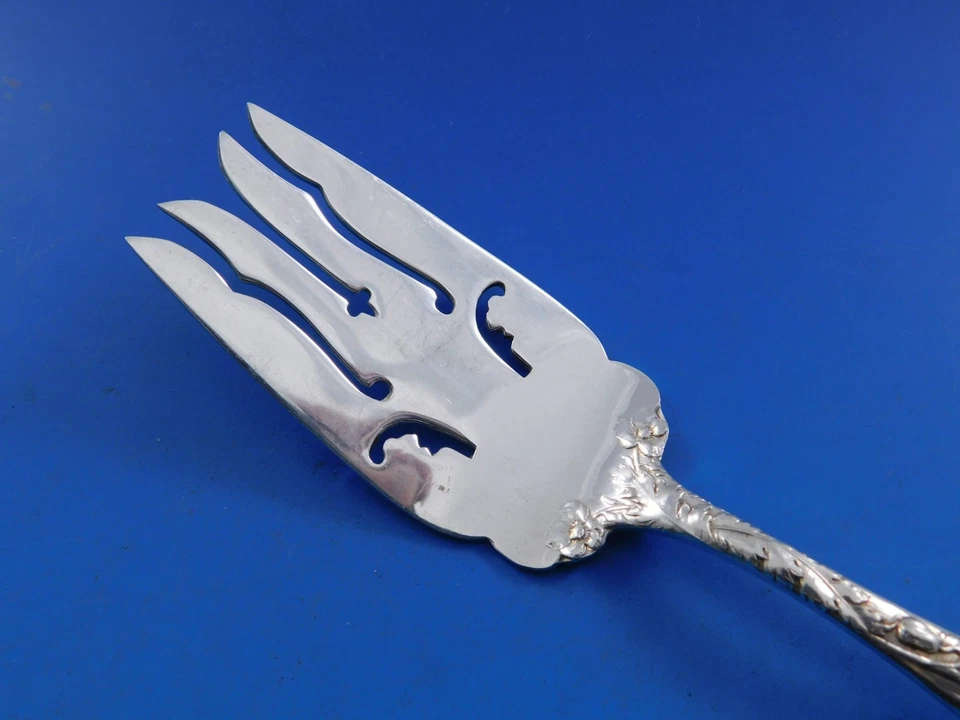 Tenedor de carne fría Love Disarmed by Reed and Barton de plata esterlina de 7 3/4" para servir Foto 2 de 4