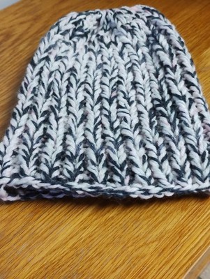 Handgestrickte Kindermütze 3-6 Jahre