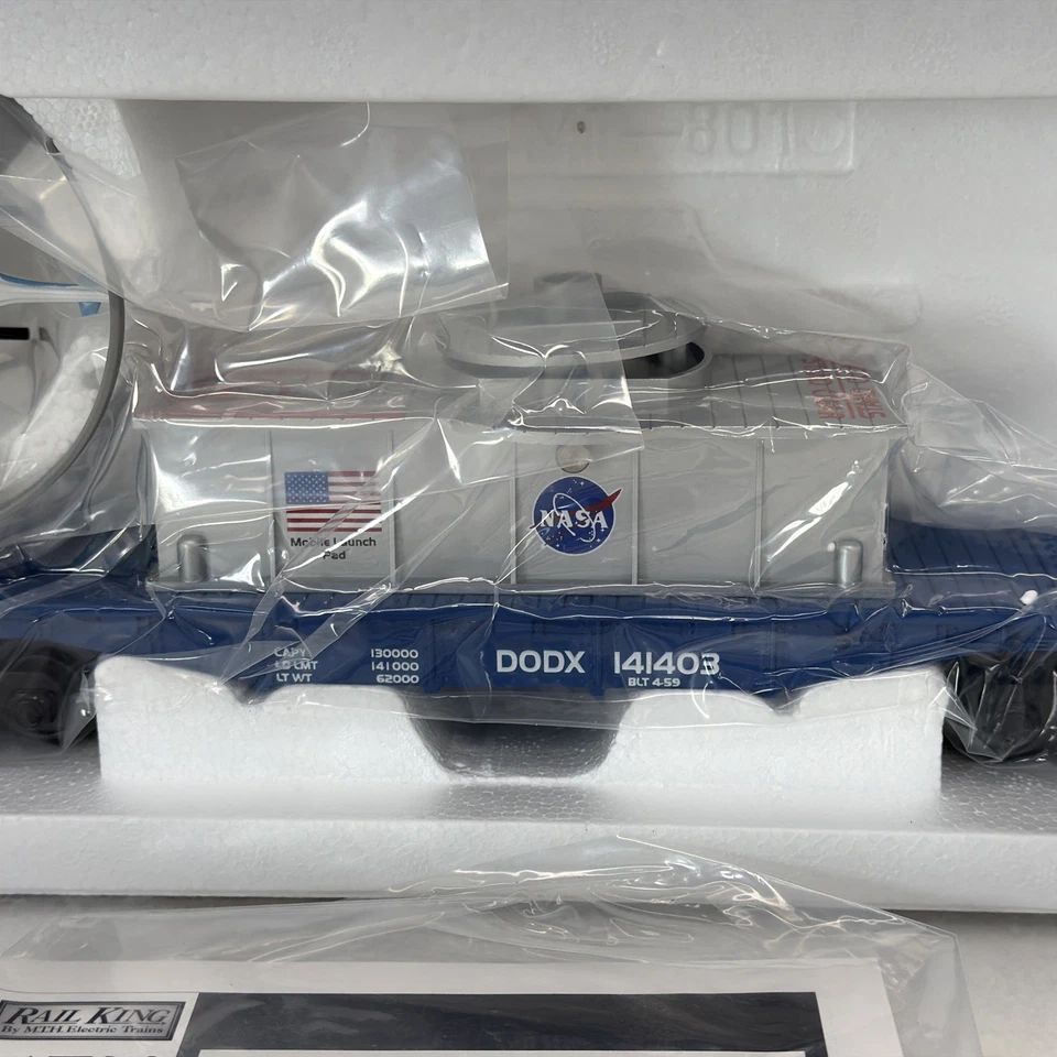 MTH RailKing 30-7940 NASA Flatcar w Operating Helicopter New O O27 Gauge #141403 - Image 4 of 4