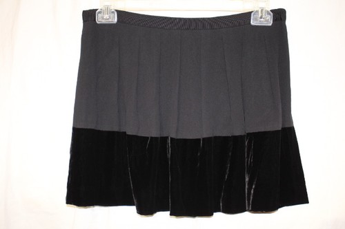 THEORY Black Fabric Pleated Mini Skirt 