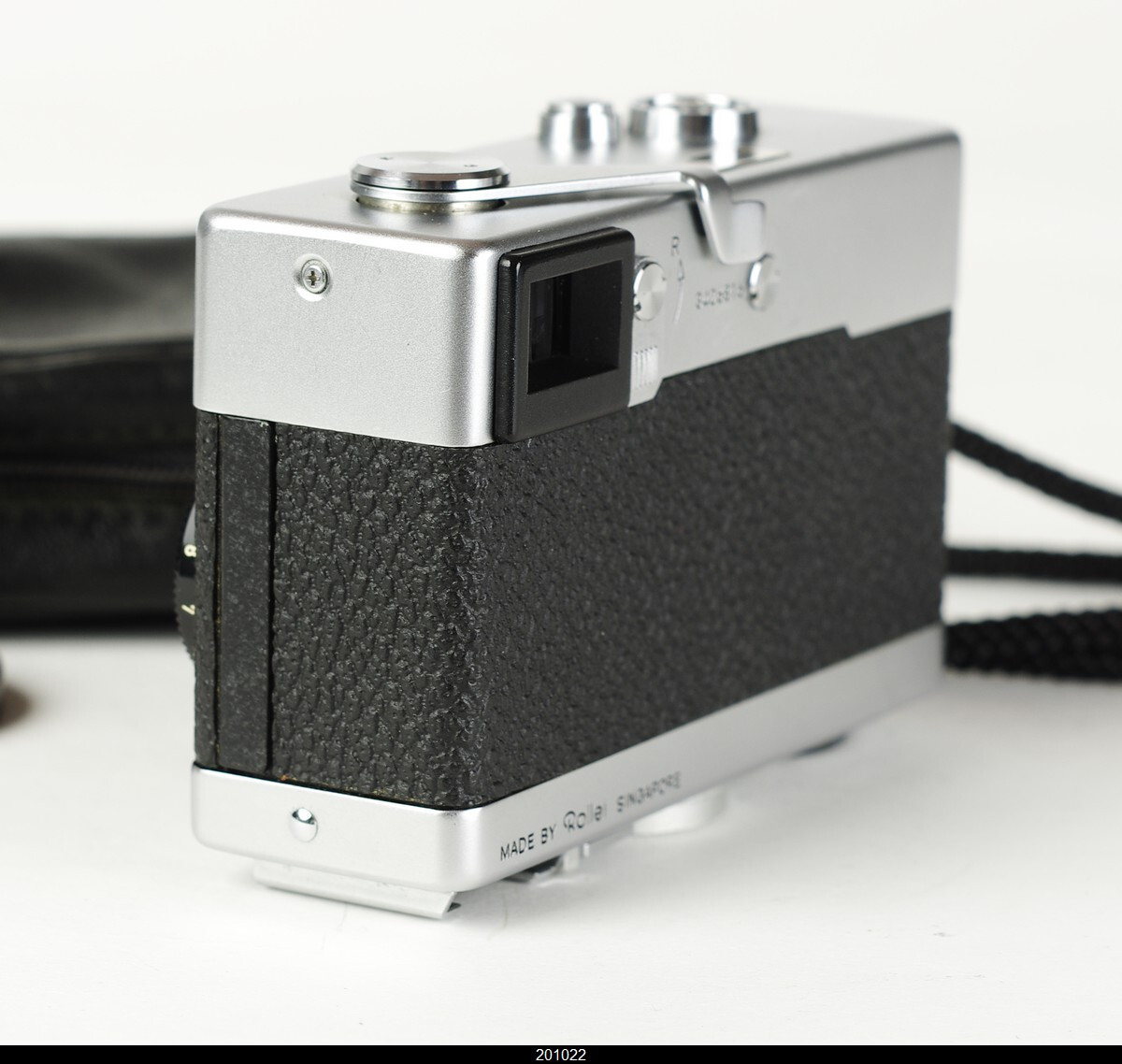 Rollei 35 Chrom 35mm Film Camera Schneider S Xenar 40mm F/3.5 Lens