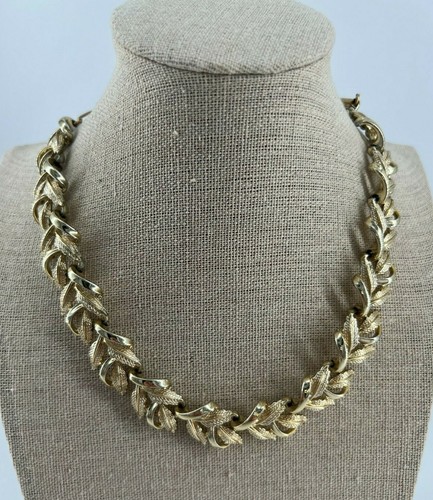 Vintage Coro Choker Necklace Gold Tone 