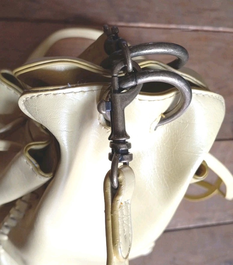 ⚡️Universal Thread Drawstring Crossbody Bag - Yel… - image 4