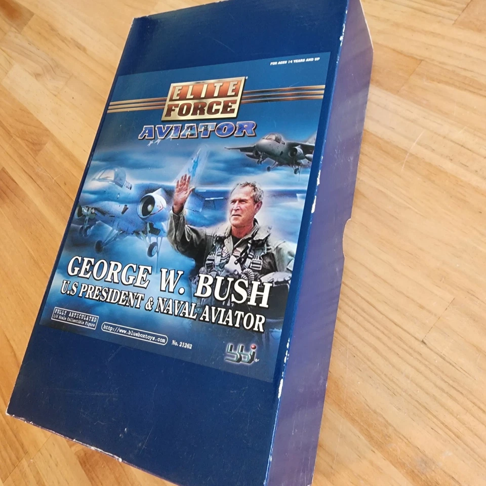Figura George W Bush Presidente de los Estados Unidos y Aviador Naval 2003 Elite Force Aviator  Foto 2 de 4