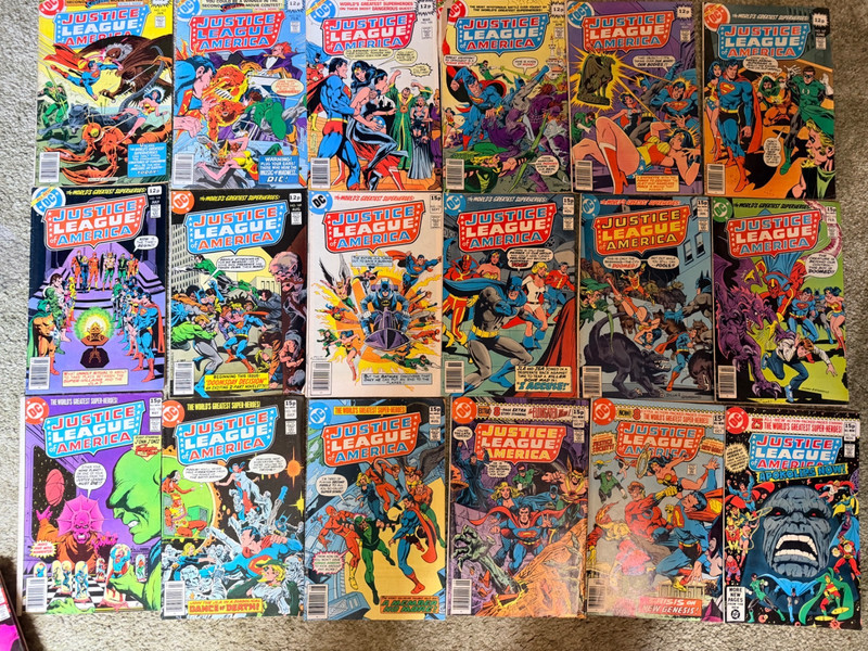 JUSTICE LEAGUE - DC COMICS - SILVER AGE x 28
