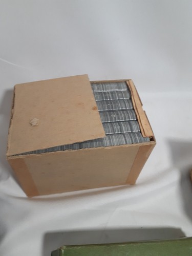 Bostitch Staple Gun Heavy Duty Stapler T5 Tacker Tool, & Staples Made in USA - Picture 9 of 10