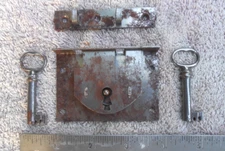 Vtg  Lock  With 2 keys   Trunk - Cabinet - Furniture - Door... Collectors!!