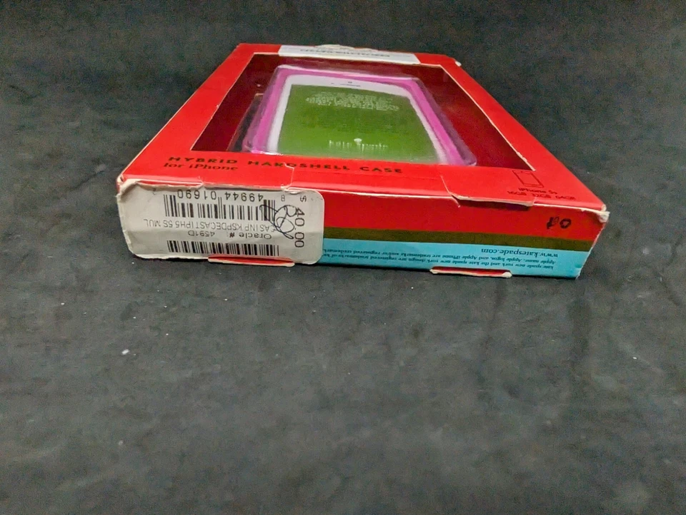 Funda rígida Kate Spade New York Candy Stripe híbrida iPhone 5/5s Foto 4 de 4