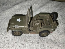 WWII Vehicle Army JEEP WILLYS Daimler Chrysler 2001 4.5" long