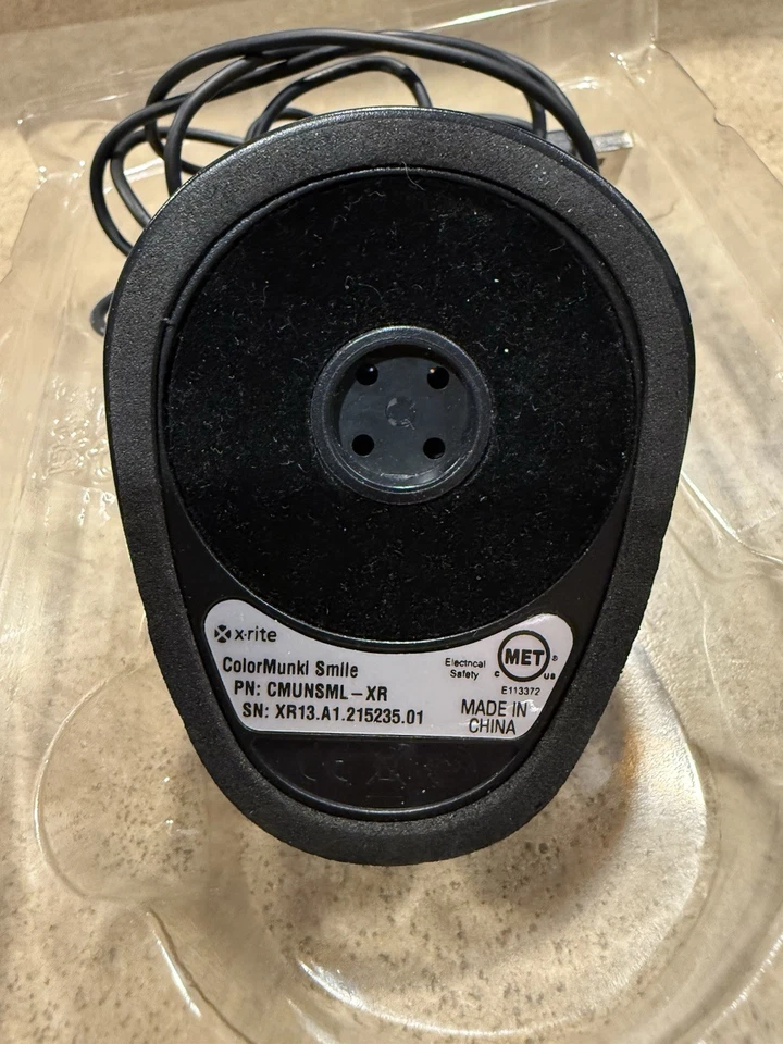 X-Rite ColorMunki Smile, Monitor Calibration Device, For Photo and Video Editing - Image 3 of 4