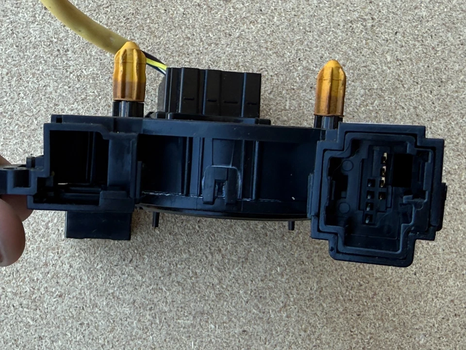 Reloj Ford Fusion 2013-2020 resorte OEM EG9T-14A664-AAW Foto 4 de 4