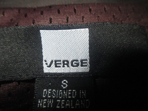 VERGE BROWN, RAINPROOF, 3/4 LENGTH, ZIPUP, HOODED, LADIES JACKET. SIZE 10-12 - Picture 7 of 10