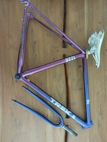 VINTAGE TREK 1220 ZX SERIES ROAD BIKE 