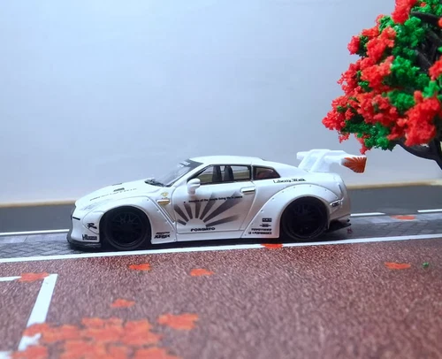 Modellino auto in plastica 1/87 Nissan GT-R R35 - Foto 14 di 29