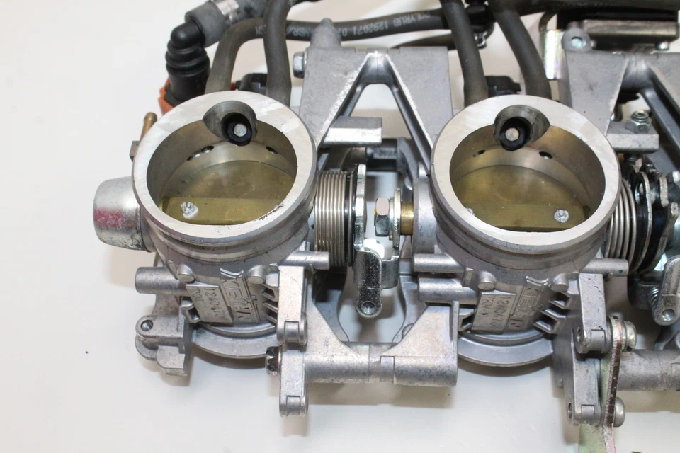 Carburadores de carbohidratos KEIHIN Triumph Daytona 675r 2009-12 OEM Foto 2 de 4
