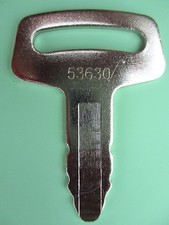 Baumaschinenschlüssel Kubota Thomas Vermeer Wacker Clé No. 53630 Pelleteuse
