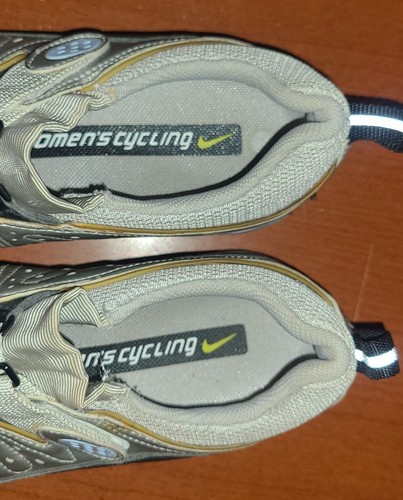 Nike Womens Cycling Shoes Sz.8 Metallic Chrome Ice Blue Low Top Adjustable - Picture 8 of 10