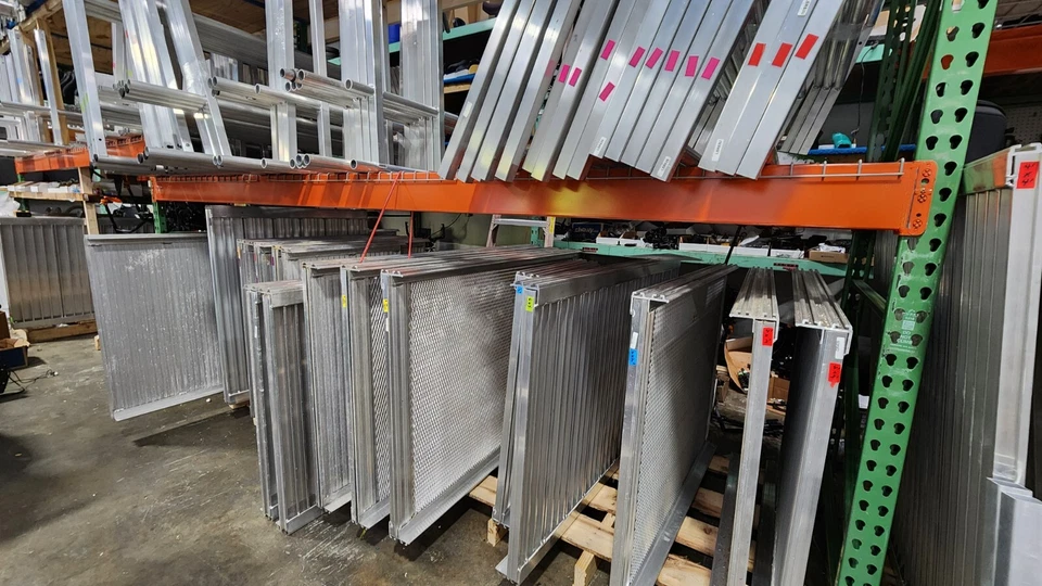 Rampa de acesso modular de alumínio para deficientes comercial residencial instalação - Imagem 3 de 4