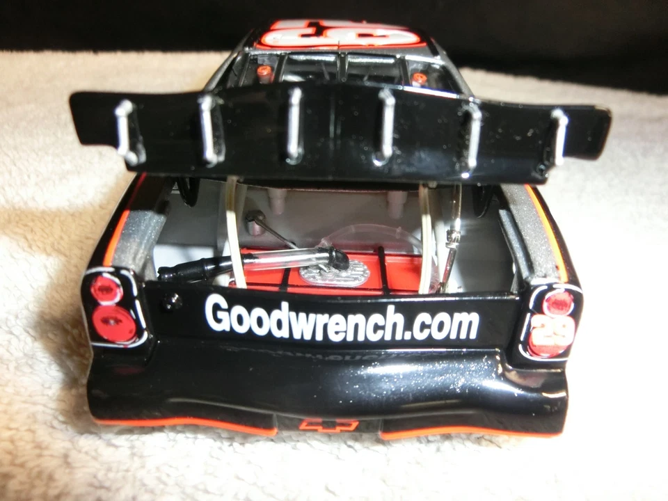 Kevin Harvick #29 Goodwrench / 2002 Monte Carlo Elite  1/24 Diecast - Image 4 of 4