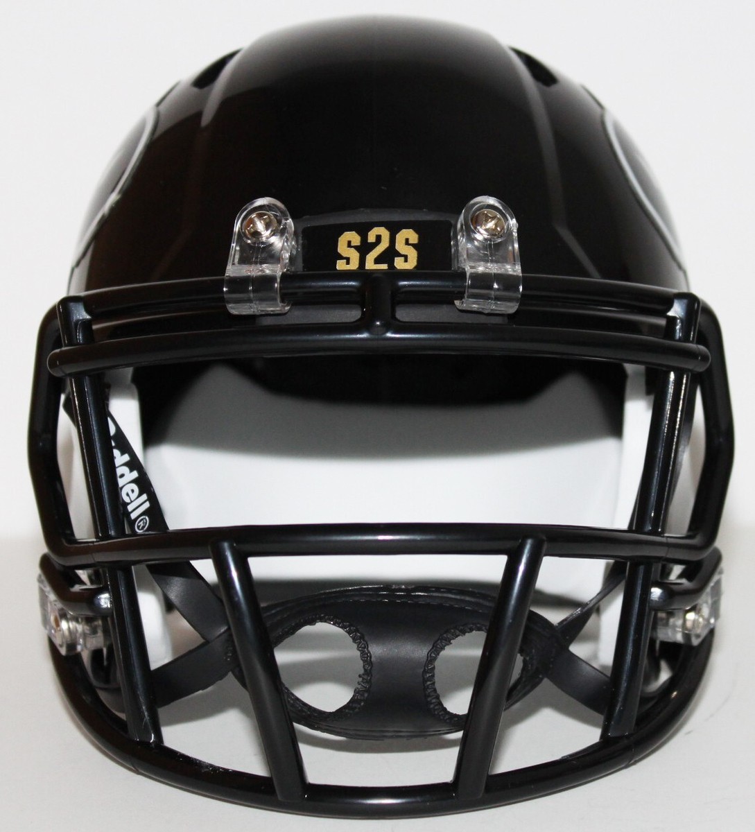 does icon fit tighter than bilt helmet Anyone here own a Icon Airflite? I purchased an Icon Airflite Stealth MIPS  in a size much bigger than my head measurement, still insanely tight. Mind  you, this is my first helmet