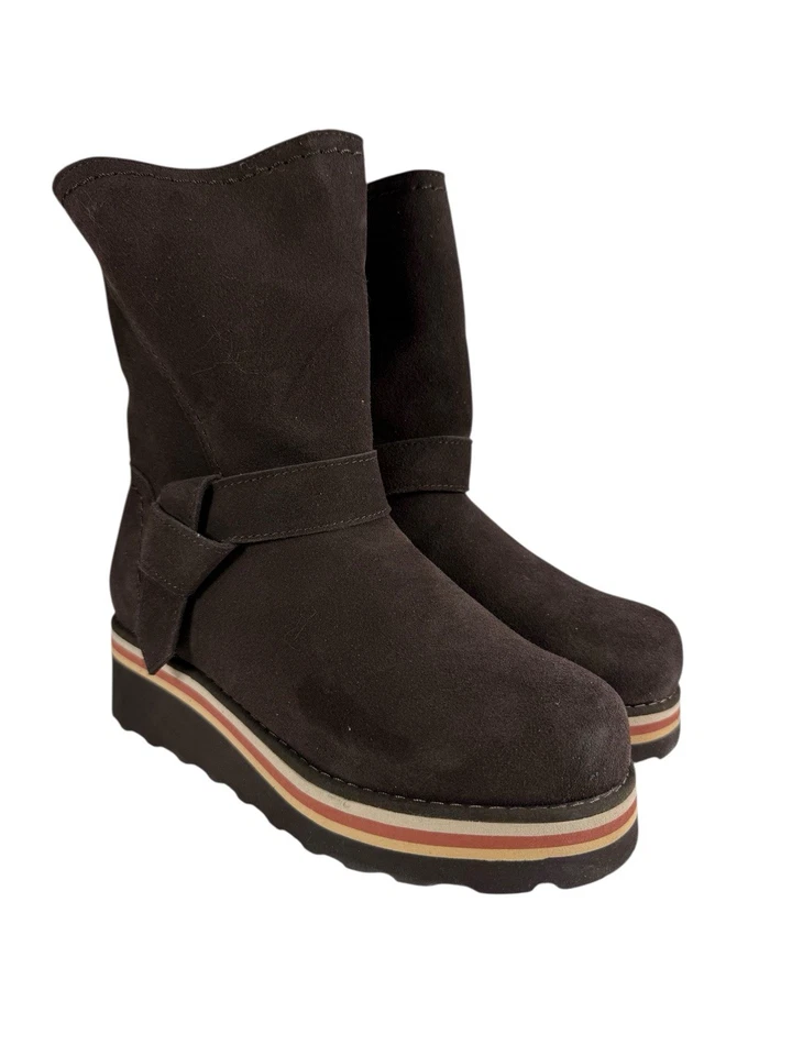 Bota para mujer Bearpaw Platform marrón/multicolor a rayas talla 7 Foto 2 de 4
