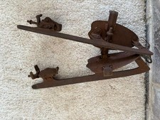 Antique metal Ice skates with key included, rusty as shown
