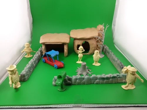 1960'S Marx Flintstones Playset Barnie, Betty, Fireman, Neighbor, Worker, Car +