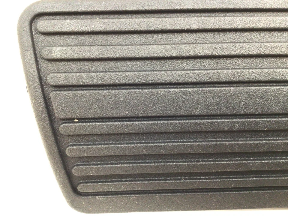 Pastilla de pedal ajustable de freno Chevrolet Silverado Tahoe GMC Sierra Yukon nueva OEM Foto 4 de 4