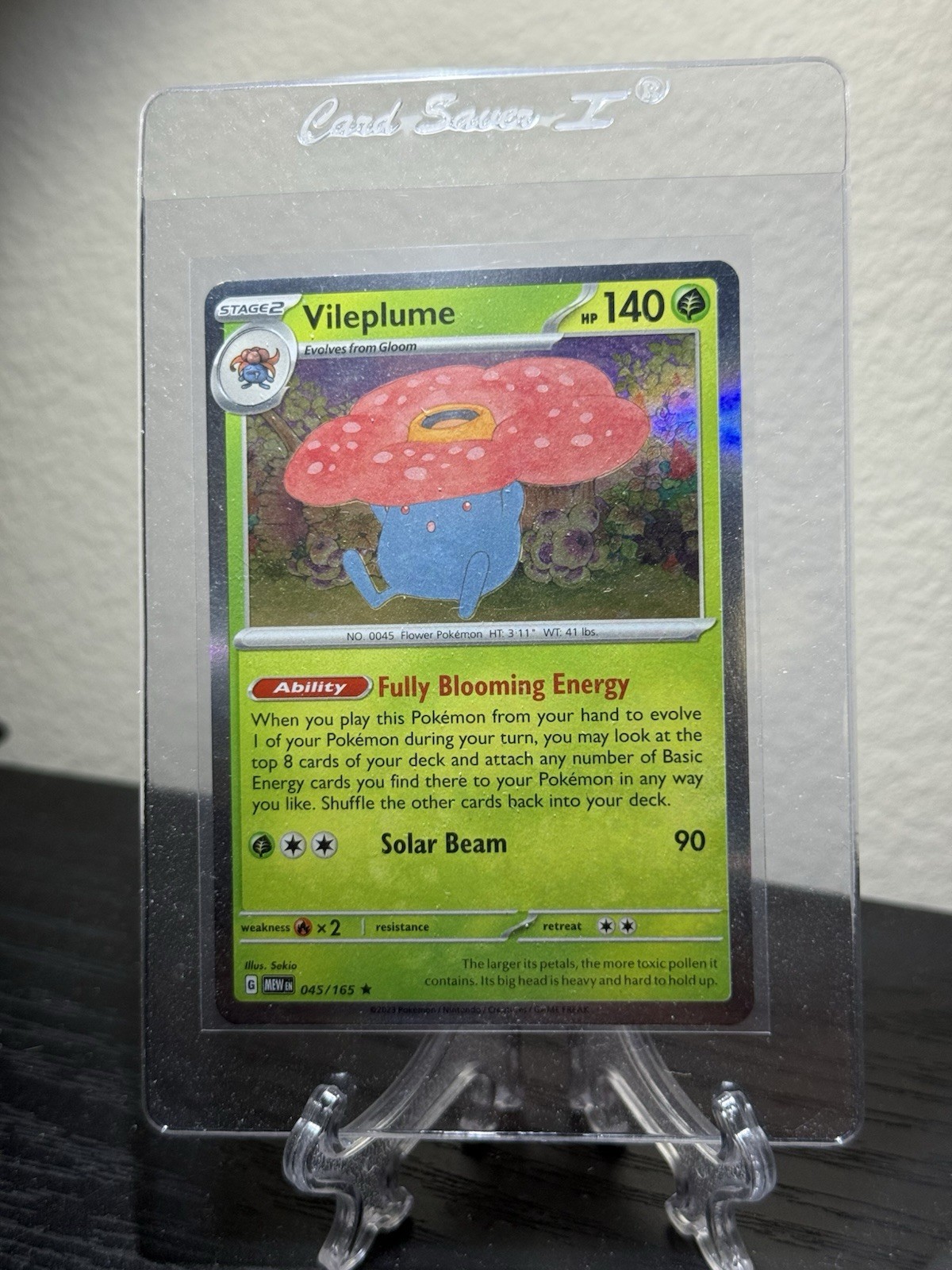 Vileplume 045/165 Reverse Holo Pokemon Scarlet & Violet 151 NM Condition