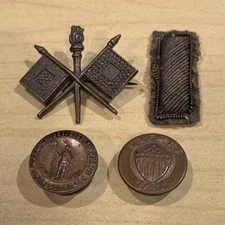 WW1 US ARMY MIX LOT OF PINS,LAPELS AND RANK,SIGNAL CORPS J.R.GAUNT LONDON,LOOK