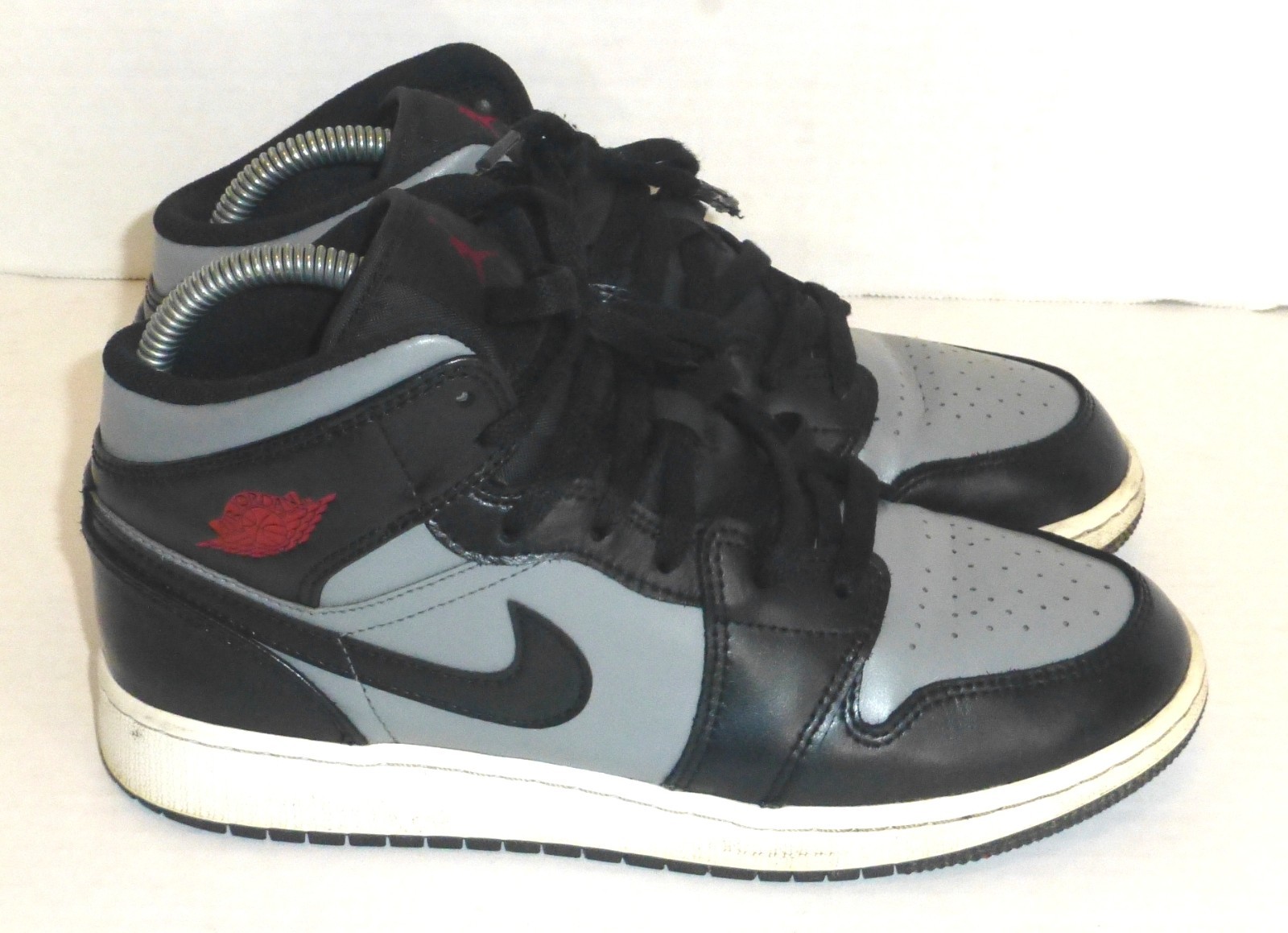 Nike Air Jordan 1 Mid GS Youth Boys Shadow Red Shoes Size: 6.5Y 554725-096 READ