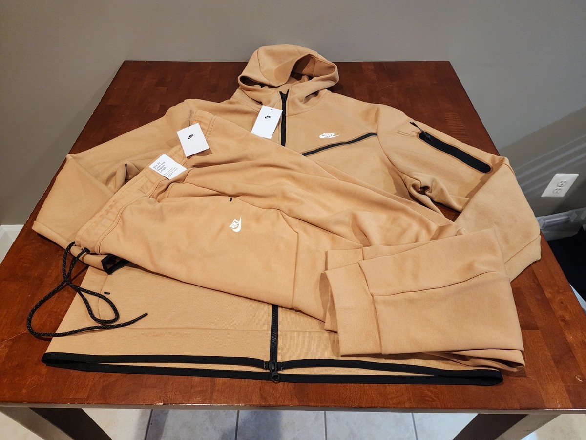 Nike Tech Fleece Full Zip Hoodie & Joggers Set - Men's 2XL