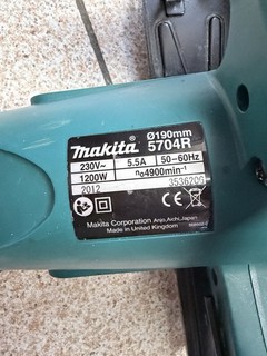 Makita 5704R 190mm Circular Saw 240V 1200W Original Carry Case – Working