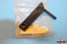 NOS YAMAHA PHAZER WINDSHIELD BRACKET HLDR. PART# 8X9-77219-00-00