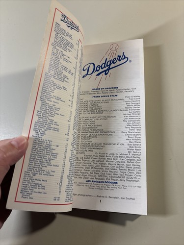 Vintage 1988 LOS ANGELS DODGERS Kirk Gibson Media Guide - Picture 3 of 6