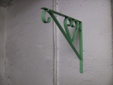 2x Heart Metal Shelf Support Brackets in Green. New / Handmade 8" (20cm) x 13mm 