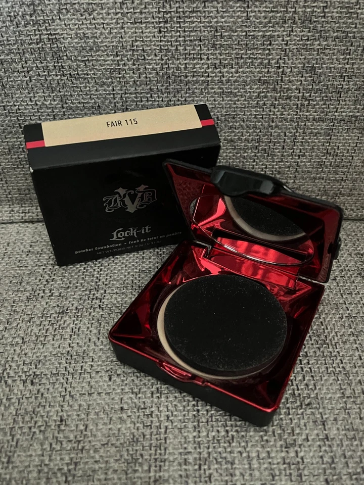 Kat Von D Powder Lock-it Foundation Fair 115 Flexible Med-Full Coverage
