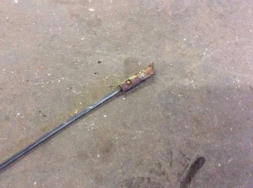 00 01 02 03 04 05 06 07 CABLE FRENO EMERGENCIA EJE TRASERO IZQUIERDO FORD E250 E350 E450 Foto 4 de 4