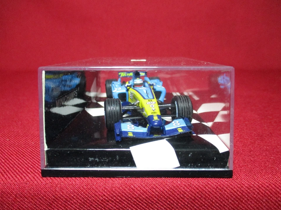 1:43 Scale Fernando Alonso 2004 Renault F1 Team R24 Minichamps Formula 1 GP - Image 2 of 4