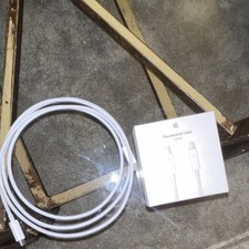 Apple Thunderbolt 2 Cable 2M A1410